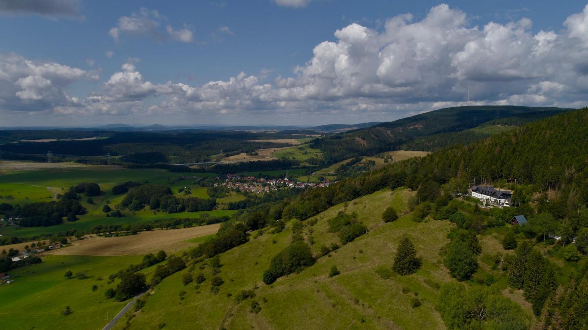 Die Triniushuette "Thueringens Schoenste Aussicht" Rauenstein Екстериор снимка